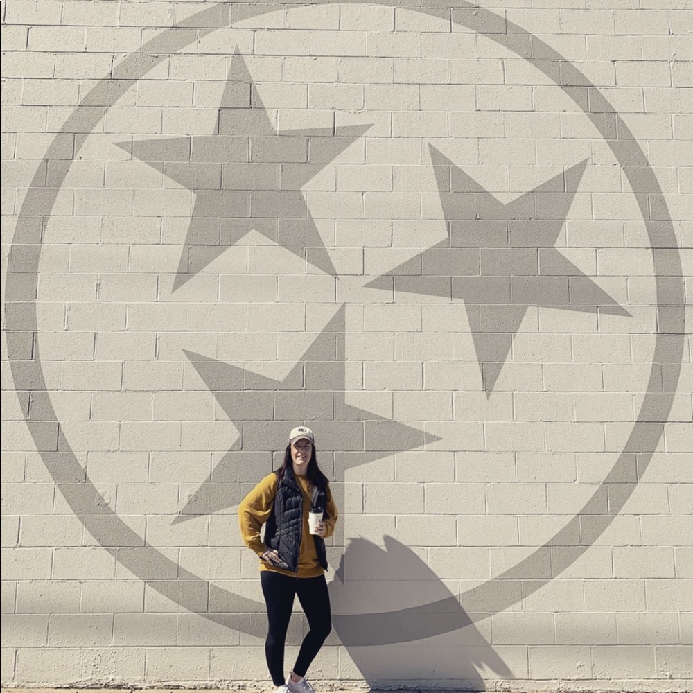 Meet your Posher, Valarie